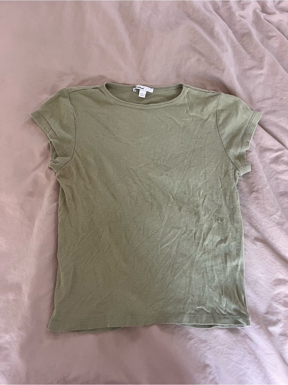 Women’s Short Sleeve Crewneck Tee in Olive Green